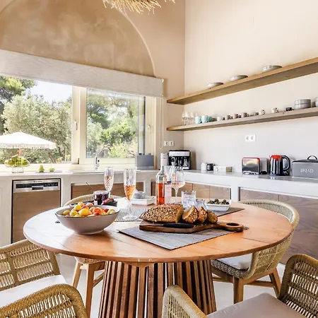 Nanoula & Stella Twin Retreat Daire