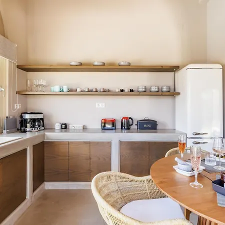 Daire Nanoula & Stella Twin Retreat